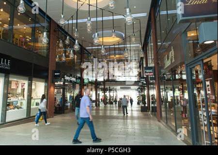 Il London designer outlet è un nuovo outlet mall in Wembley Foto Stock