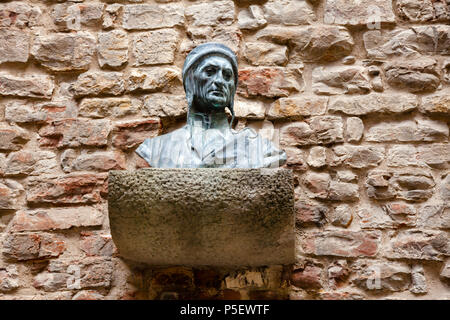 Busto di duranti degli Alighieri (Dante Alighieri), un grande poeta italiano a Casa-museo di Dante, Firenze, Toscana, Italia Foto Stock