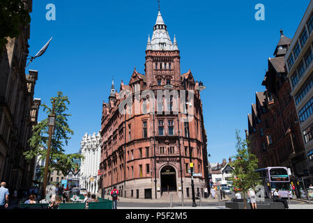 Una vista di letti queen e king e strade nella città di Nottingham, Nottinghamshire REGNO UNITO Inghilterra Foto Stock