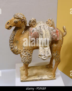 N/A. Inglese: presentano nell'Linden-Museum - Stuttgart, Germania. 6 dicembre 2015, 11:48:12. Daderot 161 Bactrian camel, Cina, dinastia Tang, 618-907 d.c. in ceramica - Linden-Museum - Stoccarda, Germania - DSC03586 Foto Stock