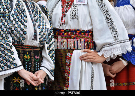 Bella tradizionali della Romania i costumi di Dobrogea , Romania Foto Stock