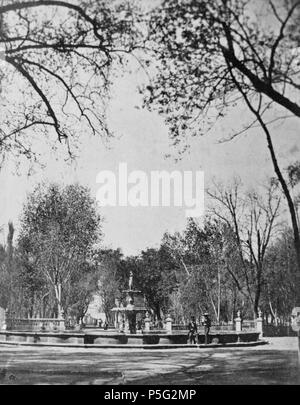 N/A. Inglese: fontana circondata da panche di Alameda Central park, Città del Messico, Messico Español: Fuente en la Alameda Central. Ciudad de México . tra 1850 e 1880. Photographie de la Porte 51 Denis, Pestel, Boult Bonne-Nouvelle, n. 3, Paris 72 Alameda-Siglo XIX Foto Stock