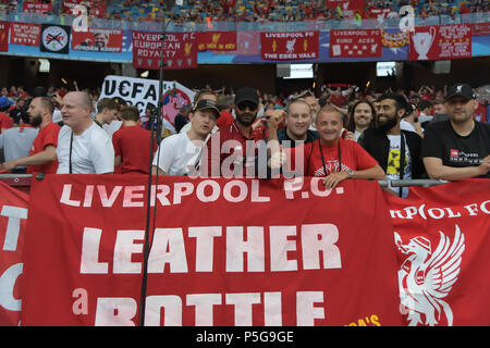 Ventilatori e azione di calcio durante la UEFA 2018 finale di Champions League con: atmosfera dove: Kiev, Ucraina quando: 26 maggio 2018 Credit: Anthony Stanley/WENN.com Foto Stock