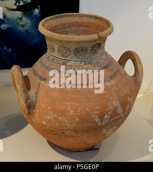 N/A. Inglese: mostra a Harvard Museo semitica, Harvard University - Cambridge, Massachusetts, STATI UNITI D'AMERICA. Questo lavoro è abbastanza vecchio in modo che sia in . È parte della collezione Cesnola dagli antichi Cipro; vedi [1] per saperne di più. 3 aprile 2016, 14:24:21. Daderot 199 Bichrome red amphoroid crater, Cypro-Archaic II, Maroni, 1995.10.66 - Collezione Cesnola, Harvard semita Museum - Cambridge - DSC06241 Foto Stock