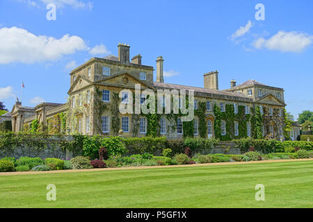 N/A. Inglese: Bowood House - Wiltshire, Inghilterra. 26 maggio 2016, 07:49:35. Daderot 228 Bowood House - Wiltshire, Inghilterra - DSC00640 Foto Stock