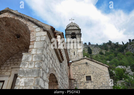 La chiesa di Nostra Signora del Rimedio, San Giovanni (San Giovanni) Rocca e Castello, la Città Vecchia, Kotor, Baia di Kotor, Montenegro Foto Stock