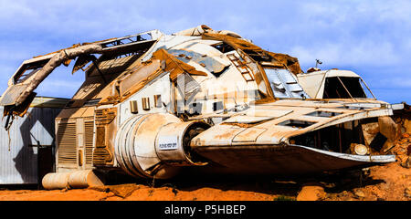 Veicolo spaziale abbandonata in Remote Outback di Coober Pedy dal film Pitch Black 2000 Foto Stock