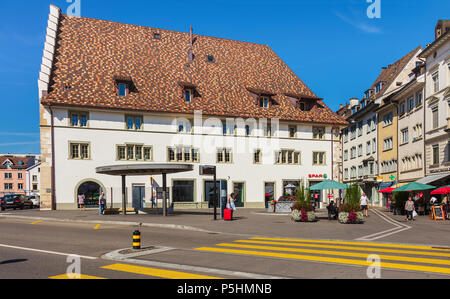 Schaffhausen, Svizzera - 29 agosto 2015: edifici della parte storica della città di Sciaffusa. Sciaffusa è una città della Svizzera settentrionale, Foto Stock