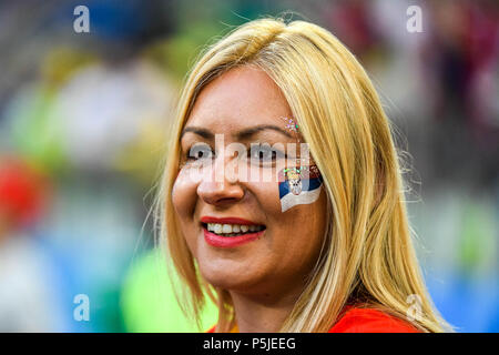 Spartak Stadium, Mosca, Russia. Il 27 giugno, 2018. Coppa del Mondo FIFA Football, Gruppo E, Serbia contro il Brasile; ventola serba con la faccia del credito di vernice: Azione Plus sport/Alamy Live News Foto Stock