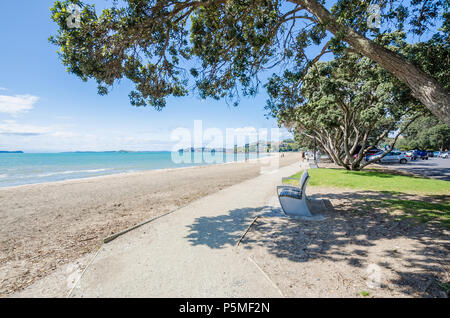 Mission Bay è una bellissima spiaggia di sabbia bianca che si trova a Auckland, Nuova Zelanda Foto Stock