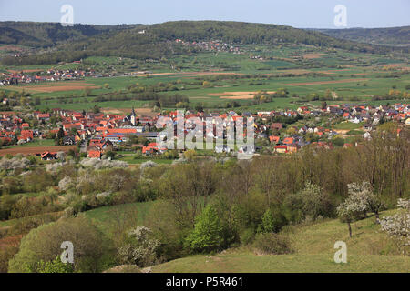 Vista dalla roccia walberla vicino ebermannstadt, forchheim distretto, Alta Franconia, Baviera, Germania Foto Stock