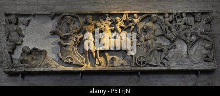 Lato anteriore del sarcofago romano. Circa 180 annuncio. La luna dea Selene ed il suo amante Endimione. Selene visitando la sua amante del sonno. Glyptothek. Monaco di Baviera. Germania. Foto Stock