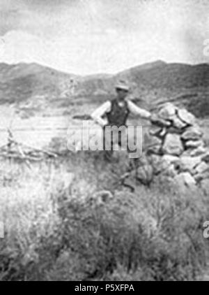 N/A. Inglese: foto oltre cento anni e in . può essere trovata online in [1] --Justmeherenow 16:23, 28 luglio 2007 (UTC) . Questo file è privo di informazioni sull'autore. 491 primi prati di montagna cairn Foto Stock