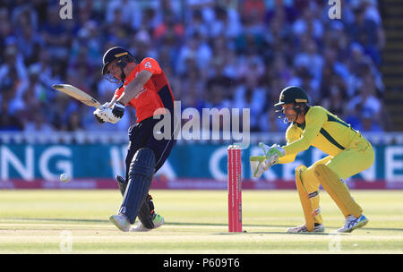 L'Inghilterra del Jos Buttler hits durante la vitalità International venti20 corrispondono a Edgbaston, Birmingham. Foto Stock