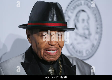 Joe Jackson assiste i frati Foundation Gala in onore di Robert De Niro e Carlos Slim al Waldorf=Astoria il 7 ottobre 2014 in New York City. Foto Stock