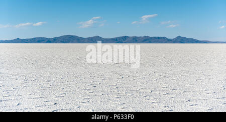 Salar de Uyuni è la più vasta distesa di sale nel mondo del patrimonio mondiale Unesco - Altiplano, Bolivia, Sud America Foto Stock