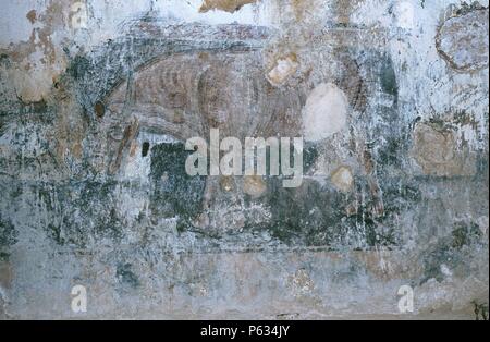 MOZARABE ERMITA DE SAN BAUDELIO DE BERLANGA. INTERIORES Y PINTURAS DE LAS PAREDES. Foto Stock