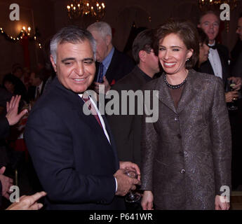 Albert Pirro e sua moglie Jeanine Pirro durante il 2000 Whitney Radio Awards nel Bronx dove Albert ha ricevuto il cittadino dell'anno in dicembre, 11, 2000. Foto di Francesco Specker Foto Stock