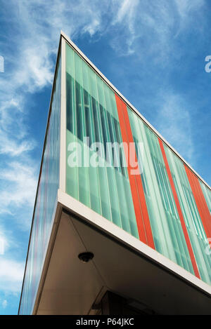 Suffolk New College, una istruzione superiore impianto per più di 3000 studenti. Progettato dagli architetti Sheppard Robson, l'edificio fu ufficialmente aperto Foto Stock