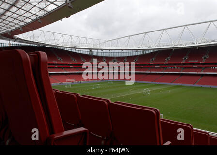 L'Emirates Stadium di Ashburton Grove, a nord di Londra, è la sede dell'Arsenal Football Club. Lo stadio inaugurato nel luglio 2006, e ha un tutto-seduto ca Foto Stock