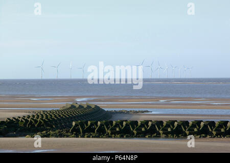 Un off shore per centrali eoliche off New Brighton nell'estuario del Mersey Liverpool England Foto Stock