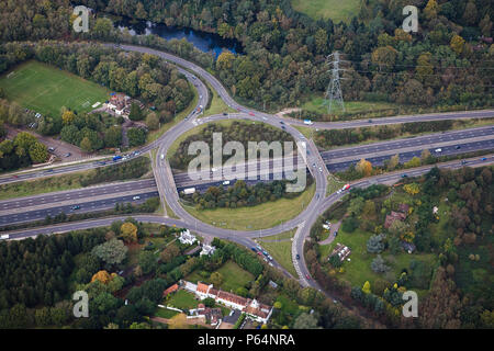 Vista aerea dell'autostrada intersezione stradale Foto Stock