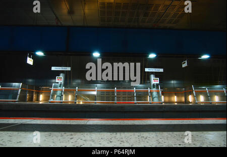 Heron Quays DLR station di Londra, Regno Unito Foto Stock