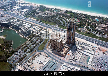 Al Sufouh torri 1 e 2 in costruzione, Dubai Media City, Dubai, UAE, Luglio 2007 Foto Stock