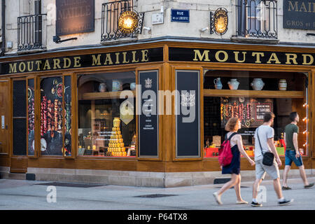 Moutarde Maille shop Dijon Cote d'Or Bourgogne-Franche-Comte Francia Foto Stock