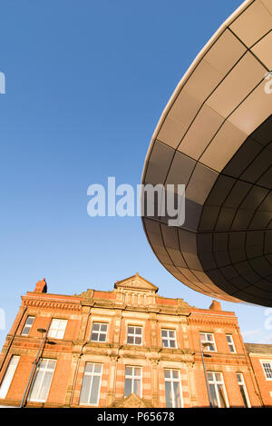 Nat West Bank e Warrington stazione bus, Warrington, Cheshire, Regno Unito Foto Stock