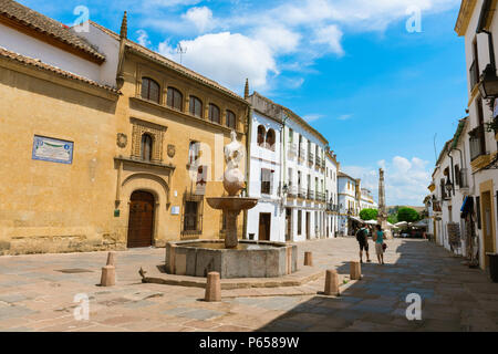 Cordoba Plaza del Potro, vista la Plaza del Potro a Cordoba dove una lapide spiega che il sito è menzionato in Don Chisciotte da Cervantes, Spagna. Foto Stock