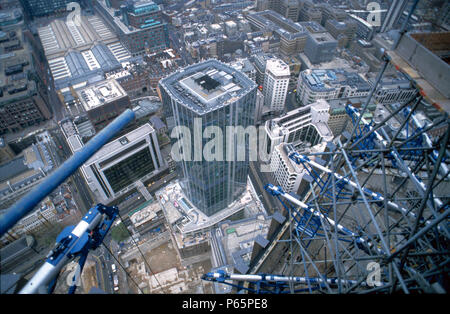 Vista aerea della sommità della torre 42, City of London Foto Stock