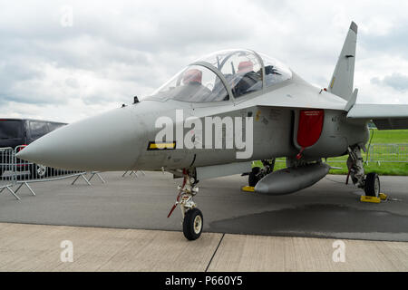 Berlino - Aprile 26, 2018: Advanced jet trainer Alenia Aermacchi M-346 Master. Forza Aerea Italiana. Mostra ILA Berlin Air Show 2018 Foto Stock