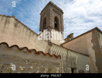 La chiesa dell Immacolata Concezione a Barumini, Sardegna, Italia. La chiesa, risalente al XVI secolo, è costruita in stile tardo-gotico forme. Foto Stock