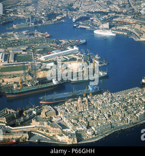 Vista aerea della città di Senglea, Grand Harbour, città di La Valletta, Malta Foto Stock