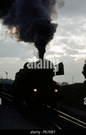 La classe 52, 2-10-0, Tedesco Kriegslokomotiv era uno dei più numerosi tipi di vapore nella storia ferroviaria con alcuni 6000 essendo costruito per seguire il germe Foto Stock