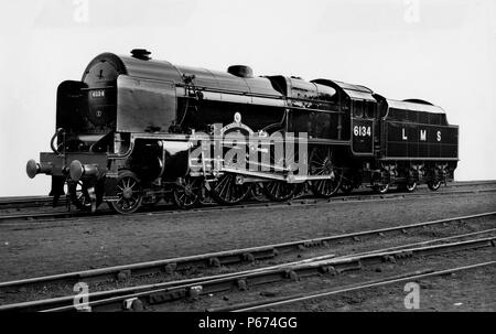 LMS Royal Scot classe 4-6-0 No.6134 Il reggimento Cheshire. Luglio 1947 Foto Stock