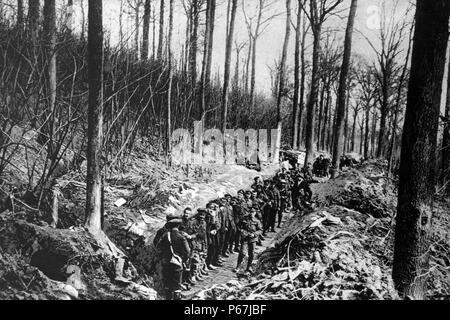 Soldati canadesi sul fronte occidentale durante la prima guerra mondiale 1915 Foto Stock