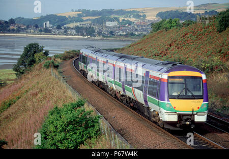 La classe 170 /4 design di Turbostars è azionato da ScotRail su molti dei loro servizi express come questo Aberdeen - servizio di Edimburgo visto avvolgente Foto Stock