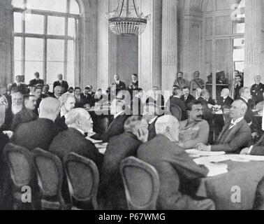 Trattato di Versailles è completato dai delegati alla conferenza di pace giugno 1919l Foto Stock