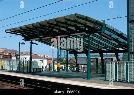 Il Tyne & Wear Metro sistema tranviario è centrato su Newcastle e utilizza molte delle vecchie NER suburbane della rete elettrica che è stato diseccitato nel tardo Foto Stock