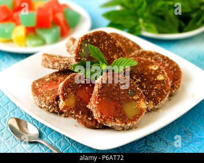 Il rumeno cookies con frutta. Foto Stock