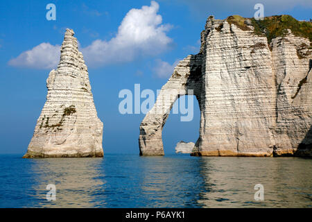 Francia, Normandia, Seine Maritime reparto (76), Etretat, Scogliere di Etretat Foto Stock