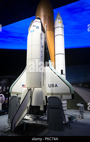 Una replica della NASA space shuttle in mostra presso il Museo Nazionale dell'aria e dello spazio di Washington, il Distretto di Columbia, Stati Uniti d'America Foto Stock