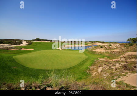 Scogliere a ovest del campo da golf, Obidos, Portogallo Foto Stock