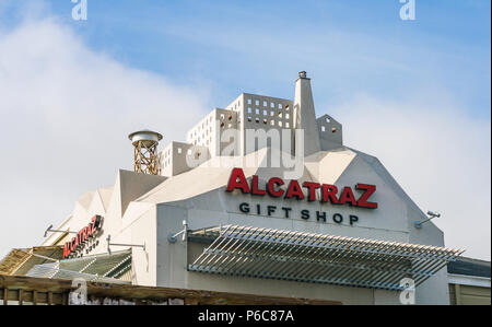San Francisco, California, Stati Uniti d'America,2016/04/20: Pier 39 sulla giornata di sole. Foto Stock