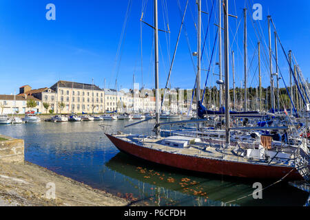 Francia, Charente Maritime, Saintonge, estuario Gironde, Mortagne (sur Gironde, il porto // Francia, Charente-Maritime (17), Saintonge, estuaire de la Gir Foto Stock