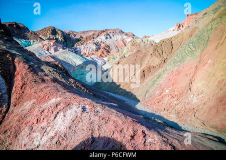 Una tavolozza di color rocce nel Parco Nazionale della Valle della Morte Foto Stock