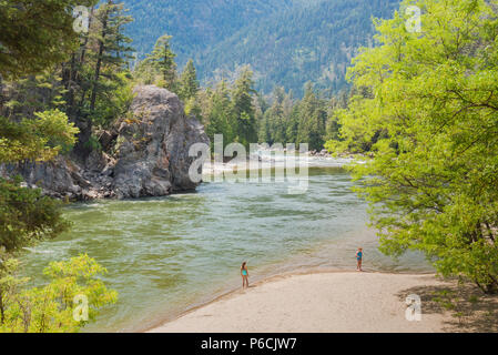 Princeton, British Columbia, Canada - 21 Giugno 2018: Bromley Rock Provincial Park sul Fiume Similkameen popolare è un campeggio e area nuoto per t Foto Stock