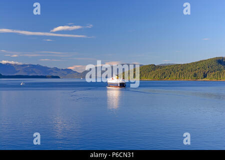 Traghetto sulla vela per l'Alaska Marine Highway vicino a Juneau in Alaska, Foto Stock